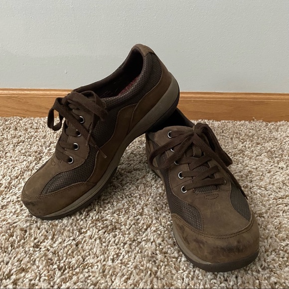 dansko shoes with vibram soles